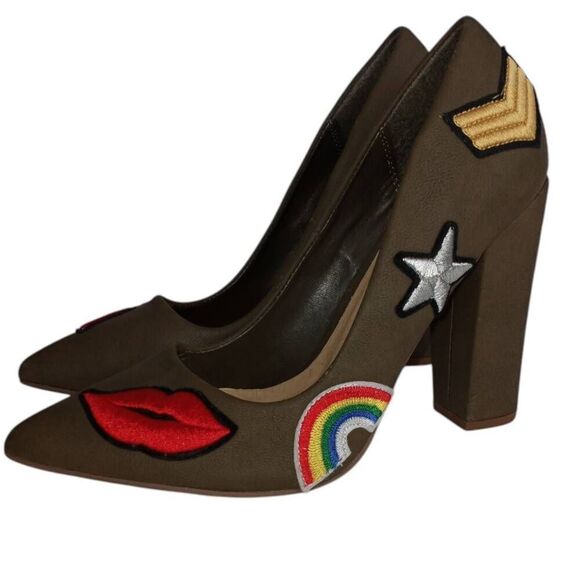 NOT JUST A PUMP ARMY GREEN EMBROIDERED PATCH HEELS SZ.5.5 EUC. - Picture 1 of 8